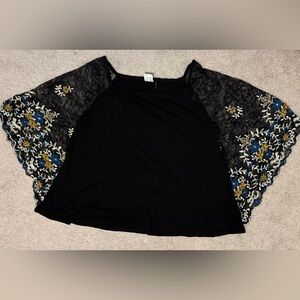 ANTHROPOLOGIE AKEMI + KIN womens S black metallic floral embroidered lace top